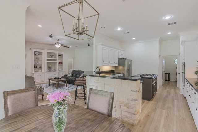 35823 Post Oak Circle, Magnolia, TX 77355