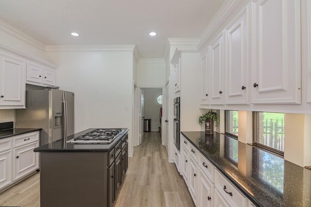 35823 Post Oak Circle, Magnolia, TX 77355