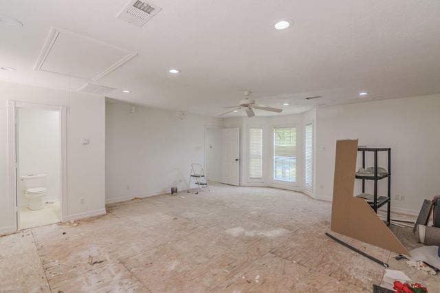 35823 Post Oak Circle, Magnolia, TX 77355