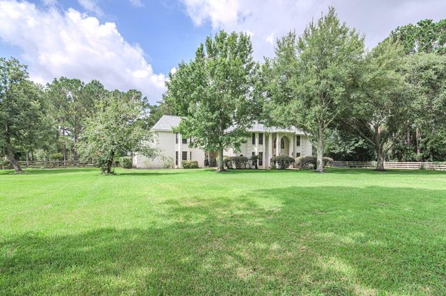 35823 Post Oak Circle, Magnolia, TX 77355