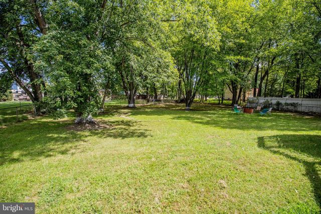 8304 ALLENTOWN RD, Fort Washington, MD 20744