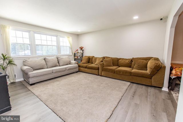 8304 ALLENTOWN RD, Fort Washington, MD 20744