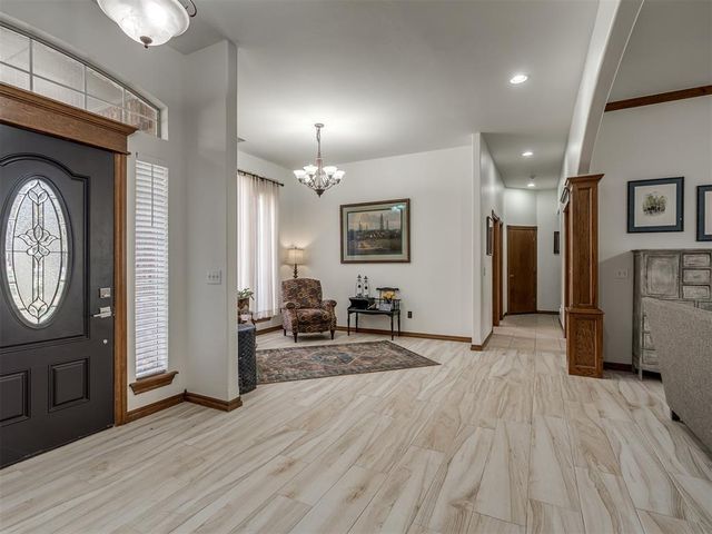 1724 Oakmont Drive, Blanchard, OK 73010