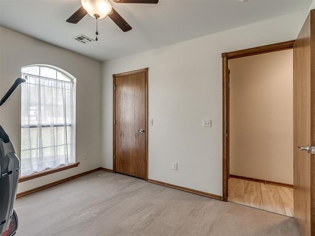 1724 Oakmont Drive, Blanchard, OK 73010