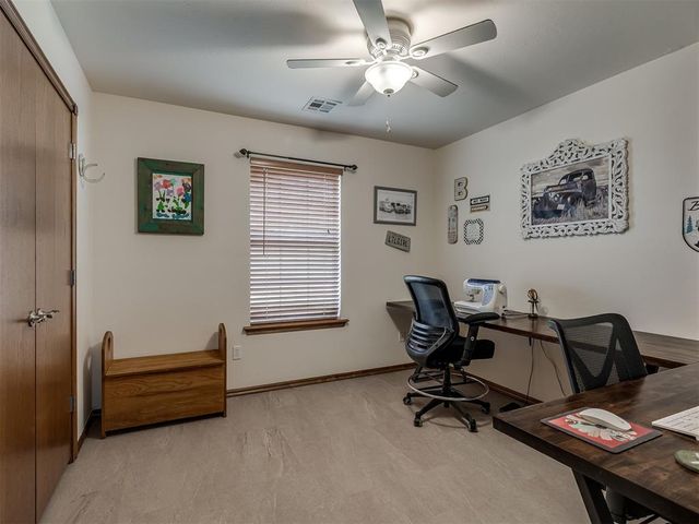 1724 Oakmont Drive, Blanchard, OK 73010