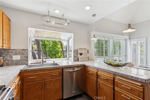 26107 Mcbean Parkway 62, Valencia, CA 91355