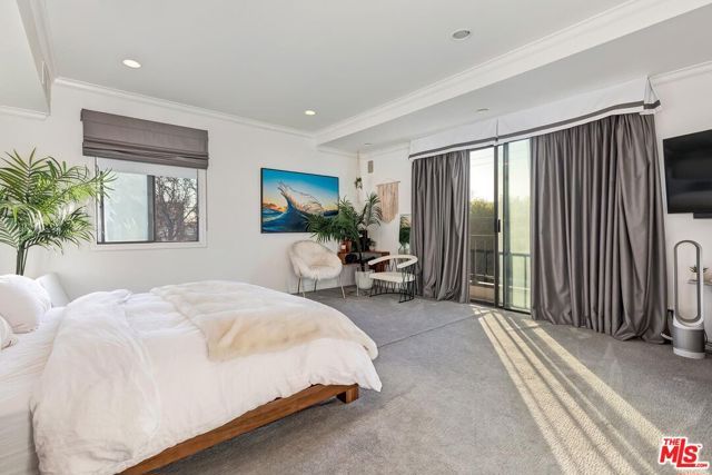 403 N Palm Drive 3, Beverly Hills, CA 90210