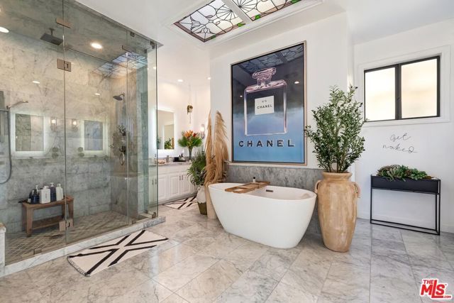 403 N Palm Drive 3, Beverly Hills, CA 90210