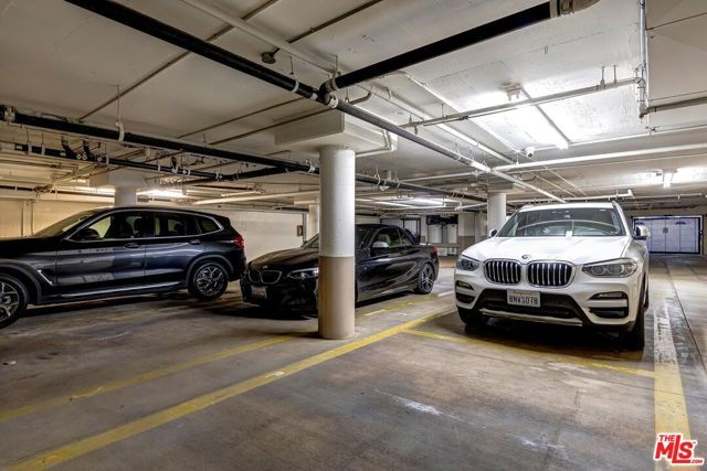 403 N Palm Drive 3, Beverly Hills, CA 90210