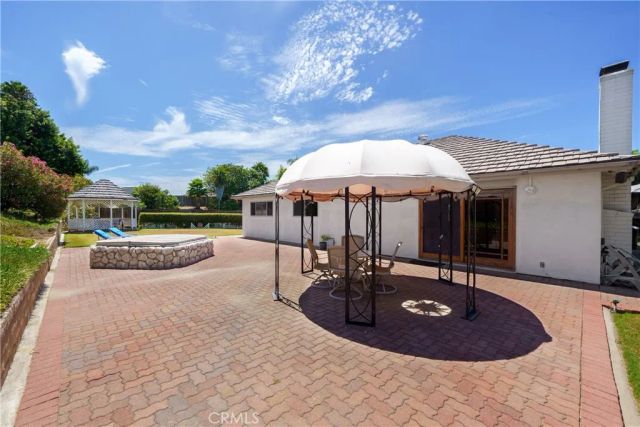 25122 Champlain, Laguna Hills, CA 92653