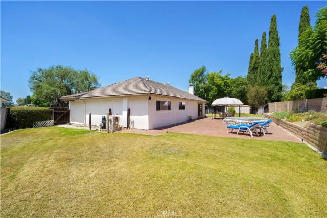 25122 Champlain, Laguna Hills, CA 92653