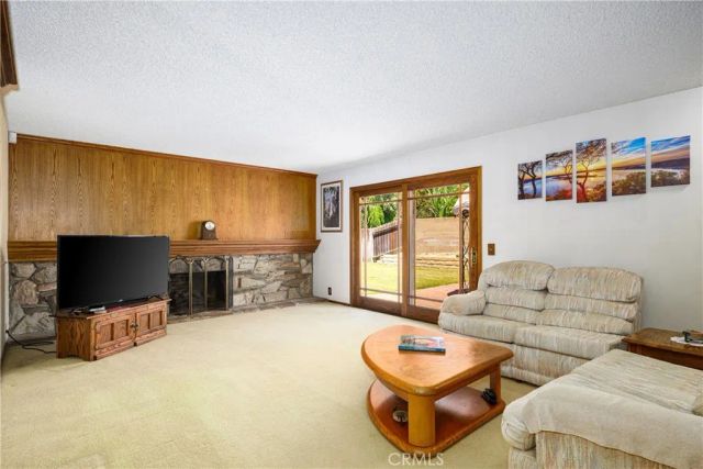 25122 Champlain, Laguna Hills, CA 92653