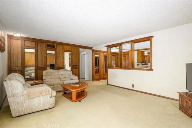 25122 Champlain, Laguna Hills, CA 92653
