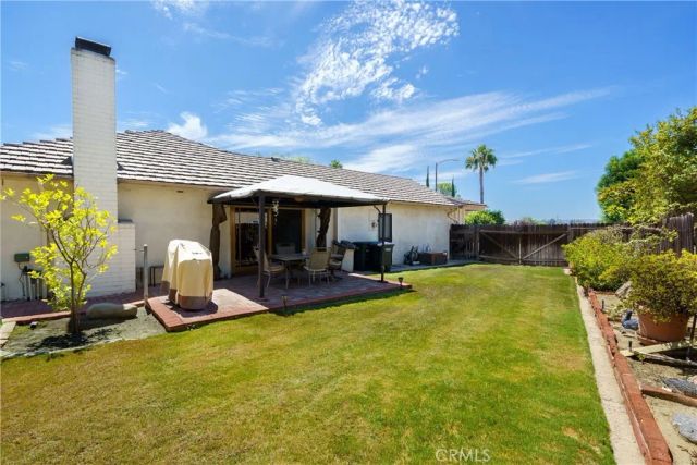 25122 Champlain, Laguna Hills, CA 92653