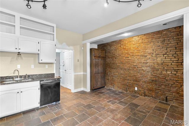 4058 Botanical Avenue, St Louis, MO 63110