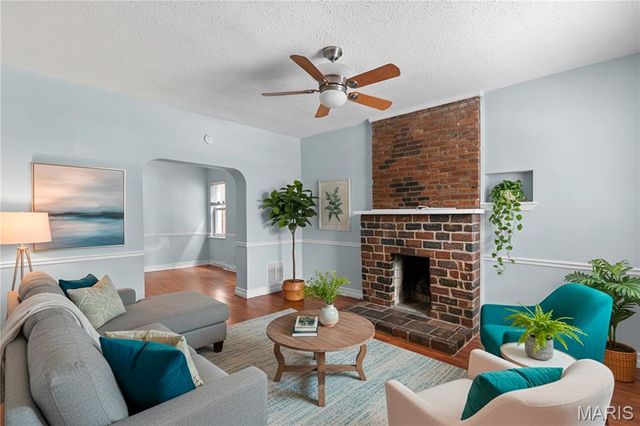 4058 Botanical Avenue, St Louis, MO 63110