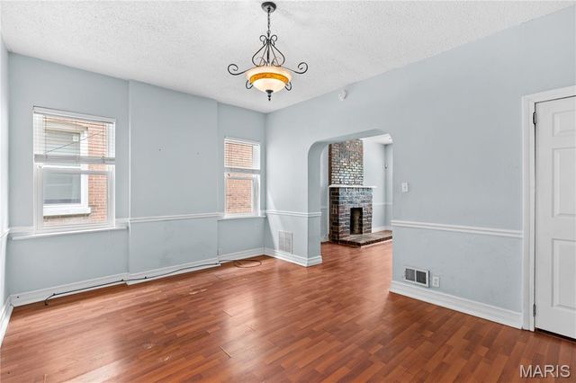 4058 Botanical Avenue, St Louis, MO 63110