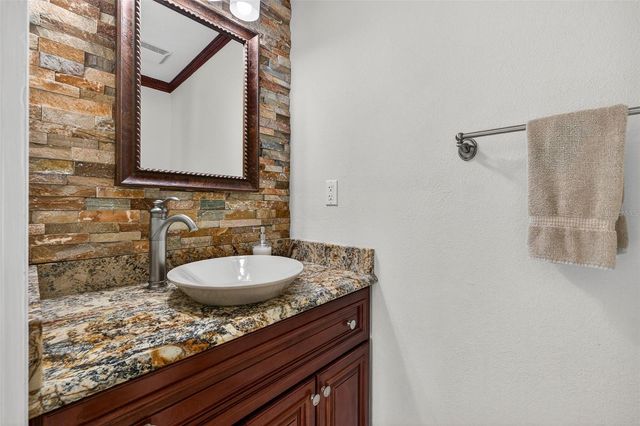 1967 IOWA AVENUE NE, St Petersburg, FL 33703