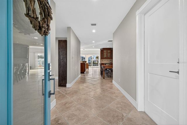 1967 IOWA AVENUE NE, St Petersburg, FL 33703