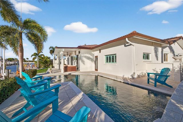 1967 IOWA AVENUE NE, St Petersburg, FL 33703