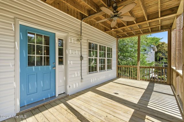 104 SW 28th Street, Oak Island, NC 28465