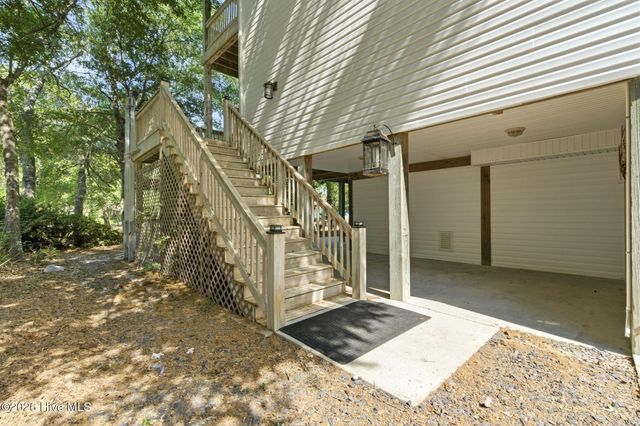 104 SW 28th Street, Oak Island, NC 28465