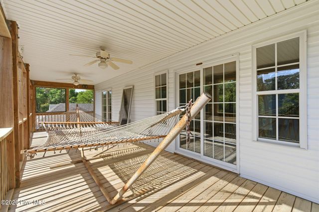 104 SW 28th Street, Oak Island, NC 28465