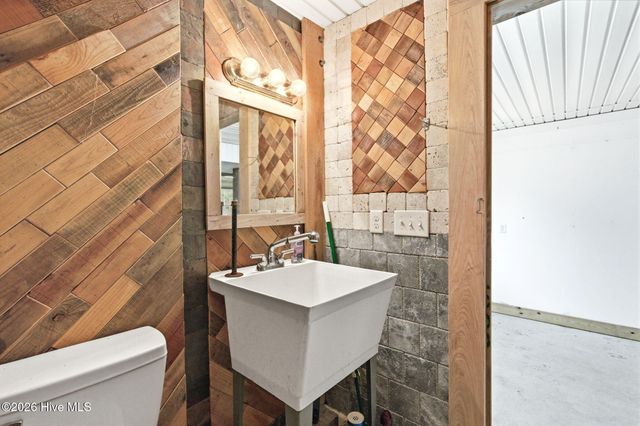 104 SW 28th Street, Oak Island, NC 28465