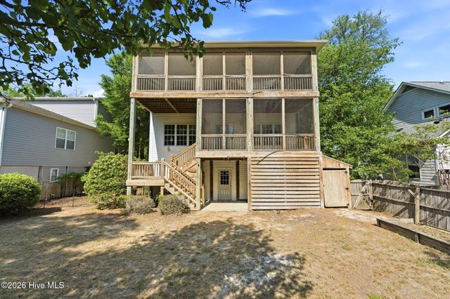 104 SW 28th Street, Oak Island, NC 28465