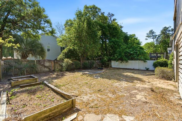 104 SW 28th Street, Oak Island, NC 28465