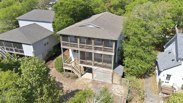 104 SW 28th Street, Oak Island, NC 28465