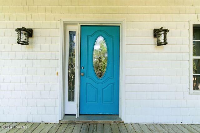 104 SW 28th Street, Oak Island, NC 28465