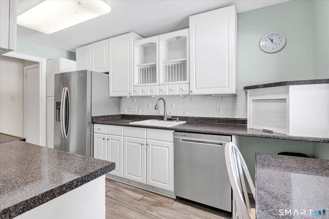 73 Heritage Village B, Southbury, CT 06488