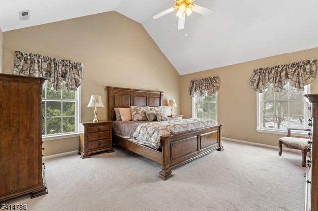 7 Wolverton Ln, Hillsborough Twp., NJ 08844