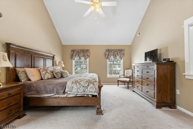 7 Wolverton Ln, Hillsborough Twp., NJ 08844