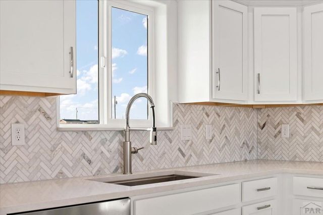 1247 N Saltbrush Ln, Pueblo West, CO 81007