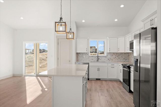 1247 N Saltbrush Ln, Pueblo West, CO 81007