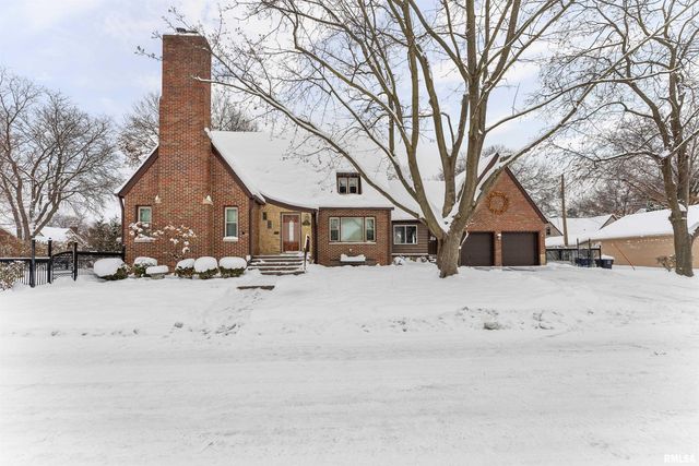 2434 29TH Street, Moline, IL 61265