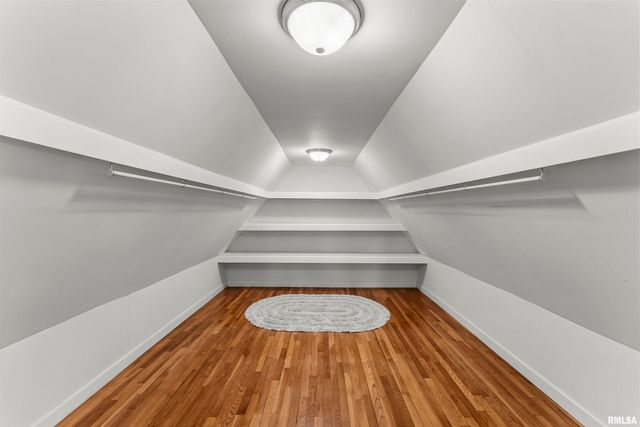 2434 29TH Street, Moline, IL 61265