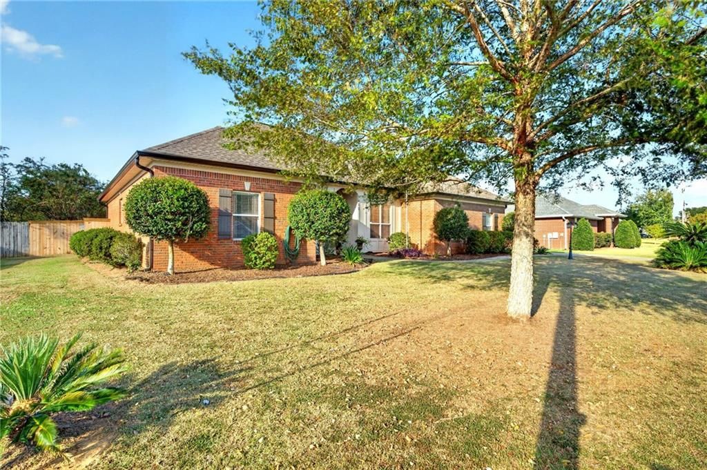 9611 Silverwood Drive, Fairhope, AL 36532 — photo 2