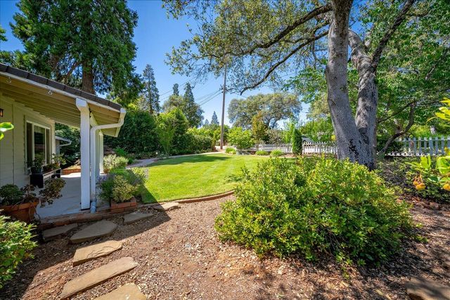 260 Greenfield Ave, Auburn, CA 95603
