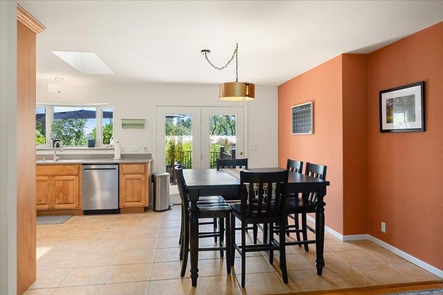 260 Greenfield Ave, Auburn, CA 95603