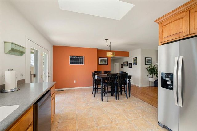 260 Greenfield Ave, Auburn, CA 95603