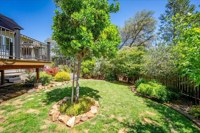 260 Greenfield Ave, Auburn, CA 95603