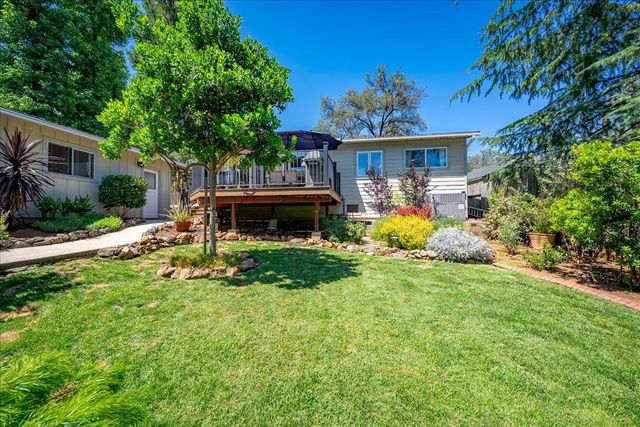 260 Greenfield Ave, Auburn, CA 95603