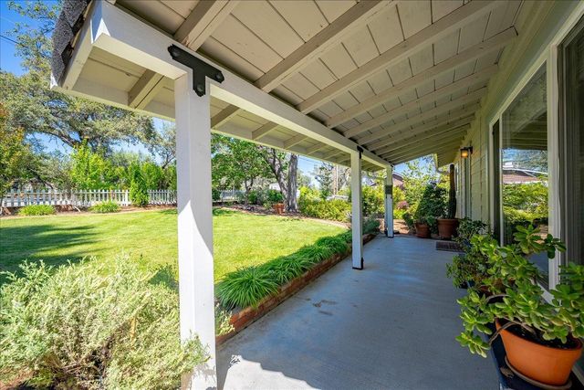260 Greenfield Ave, Auburn, CA 95603
