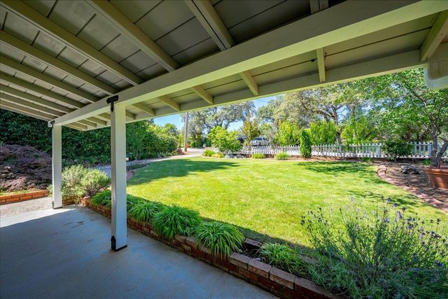 260 Greenfield Ave, Auburn, CA 95603