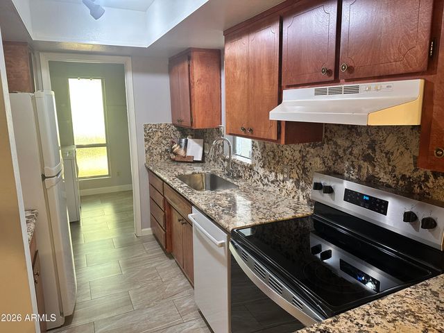 5208 S HAZELTON Lane, Tempe, AZ 85283