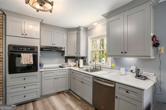 1050 Skyline Drive, Covington, GA 30014