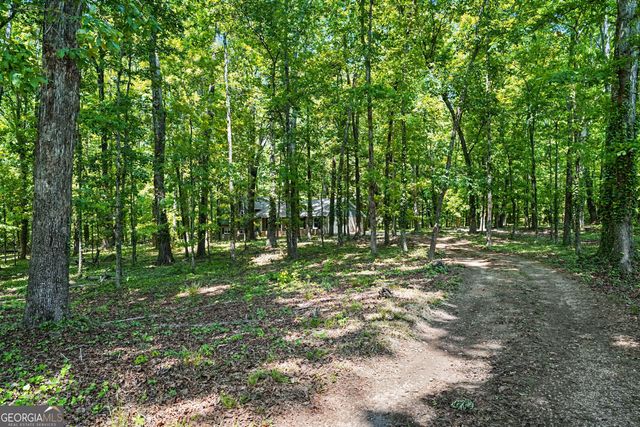 1050 Skyline Drive, Covington, GA 30014